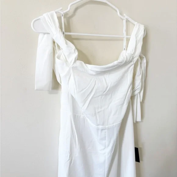 LULUS Luxe Behavior White Off-the-Shoulder Tie-Strap Cropped Jumpsuit Sz XL NWT - Picture 7 of 12